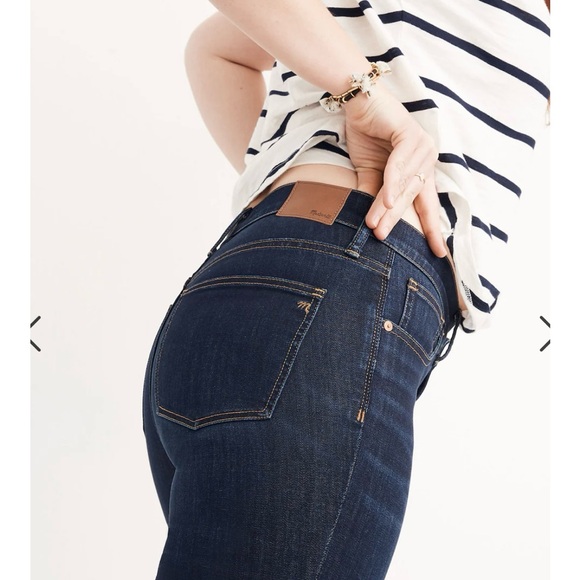Madewell Petite Mid-Rise Skinny Jeans - Picture 3 of 11